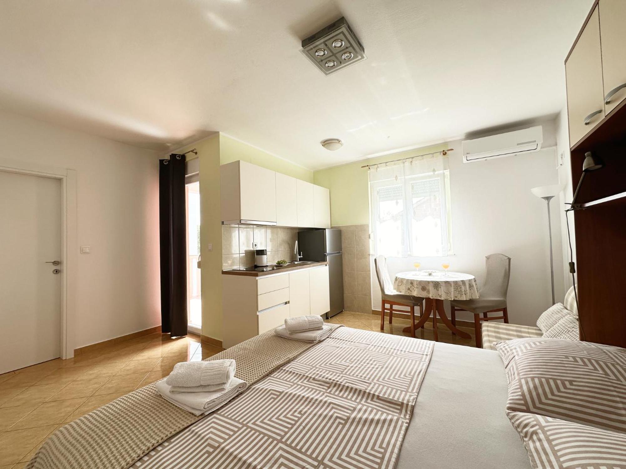 Apartments Vila Miranda Vodice Luaran gambar