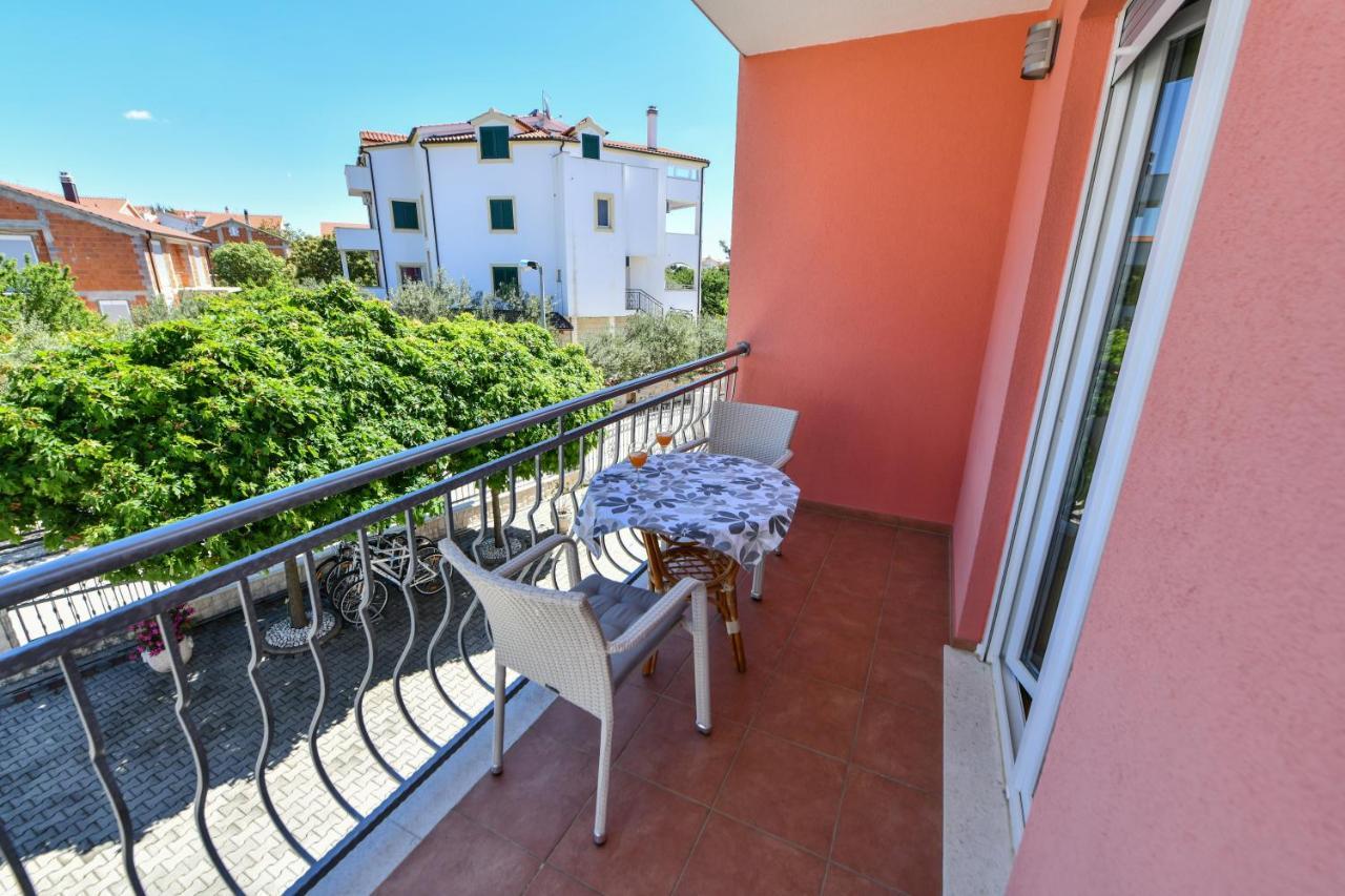 Apartments Vila Miranda Vodice Luaran gambar